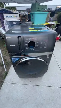 GE PROFILE Washer & Dryer in one