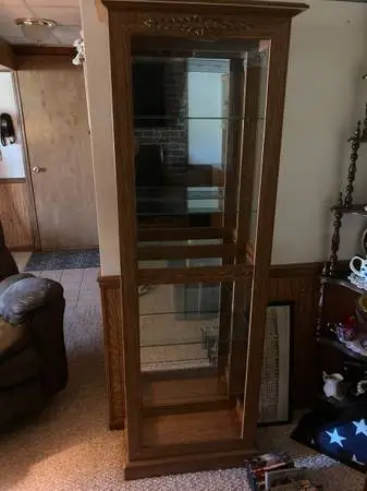 Display Case Lighted REDUCED