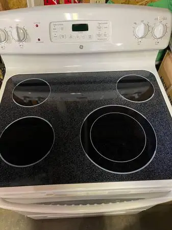GE Range / stove, Dish washer and Microwave