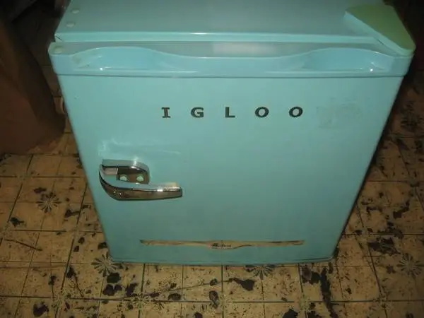 2 MINI FRIDGE $40 Each