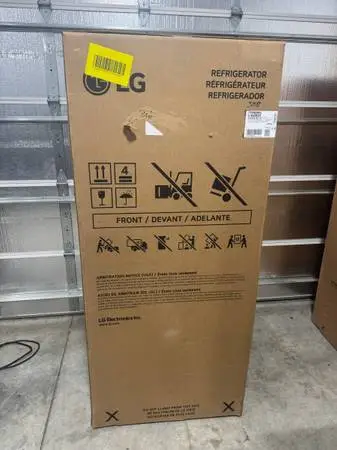 LG 20cu ft top freezer New