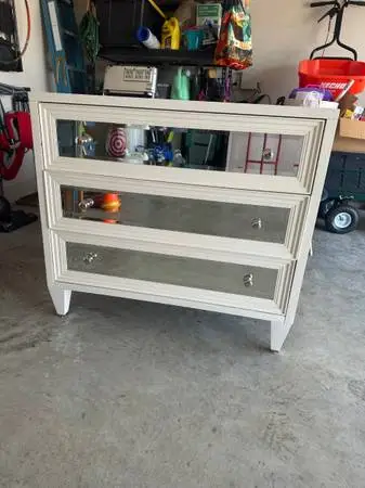 3 drawer mirrored chest