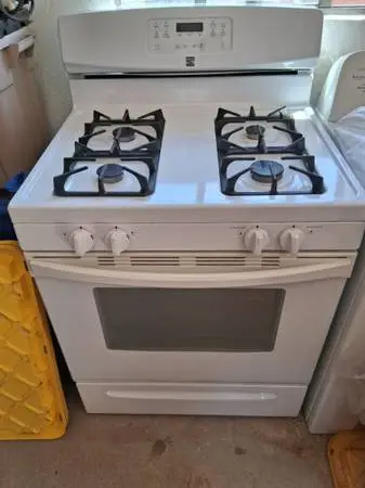 Kenmore Gas Stove