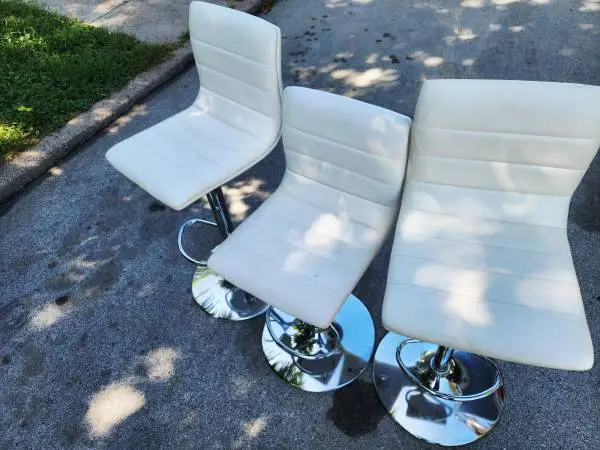 ∆∆∆∆∆∆. 3-bar stools. ∆∆∆∆∆∆