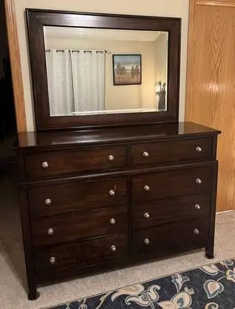 SLD Hampton King Sleigh Bed & Dresser