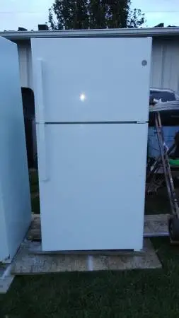 G E  Refrigerator