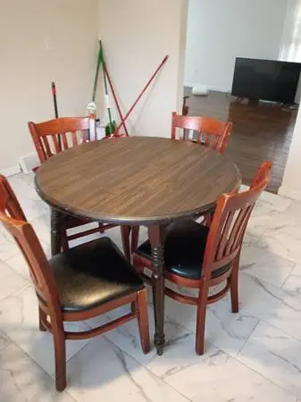 Kitchen table 4 chairs free