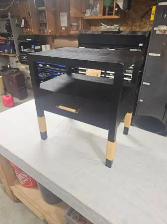 NIGHT STAND $25 (CHEBOYGAN)