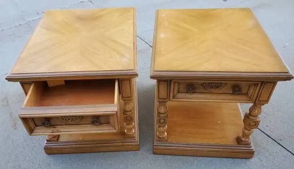 Twin side tables