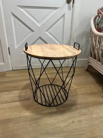 Storage End Table with Removable Top