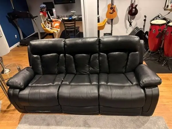 Free Couch