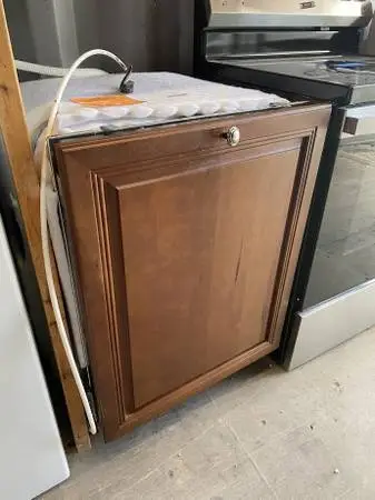 Brown Wood Panel GE Monogram Dishwasher Model #ZBD6890K1511 Used