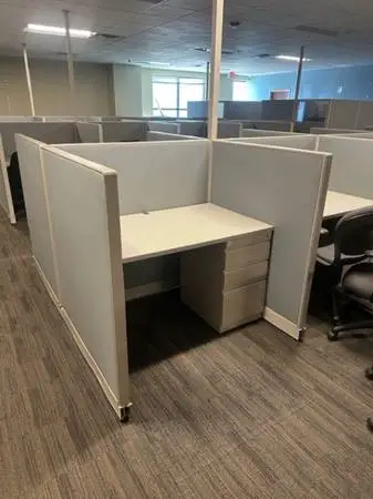 48x42x48H Telemarketers / Cubicles by Trendway