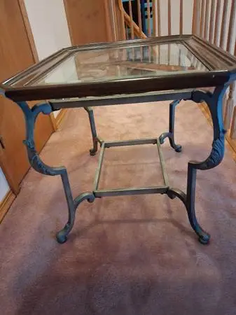 Living room Table