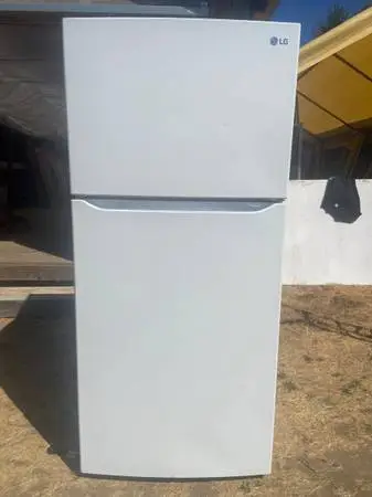 LG REFRIGERATOR