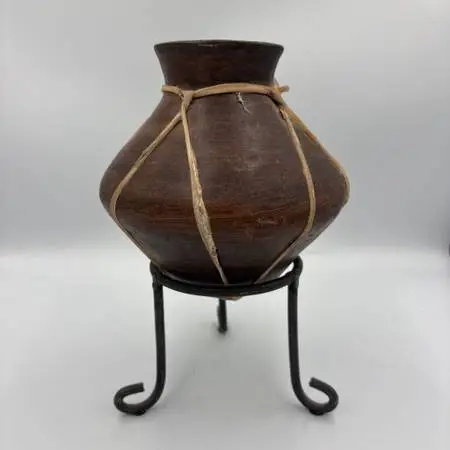 Small Dark Brown SW Pot W/ Rawhide On Stand- 7X7X9.5H