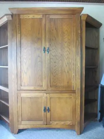 BROYHILL 3 PIECE WALL UNIT