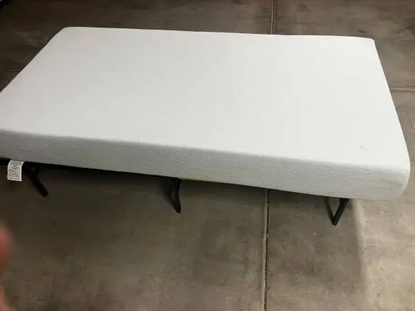 Single twin bed with mattress