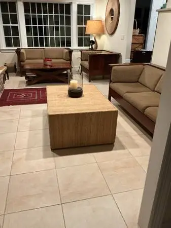 CW >>> Sofa, Love Seat, Chair, Tables <<<