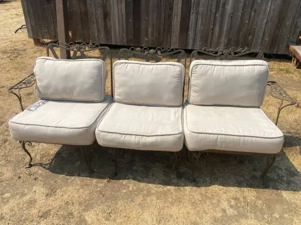 WOODARD CHANTILLY ROSE PATIO SECTIONAL