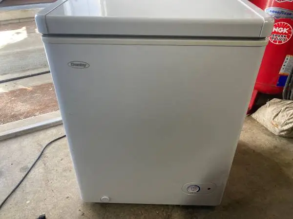 Chest freezer