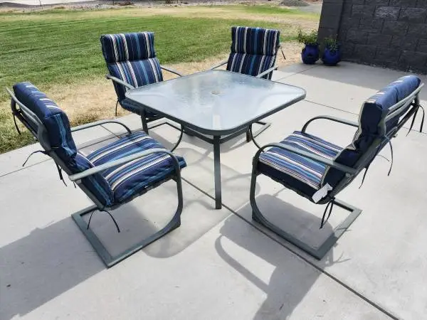 5-Piece Metal Outdoor Dining Set