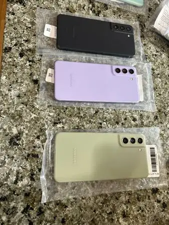 Samsung S21 fe unlocked each