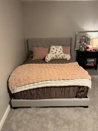 Queen bed, headboard. Foot board, side boards, mattress and box spring
