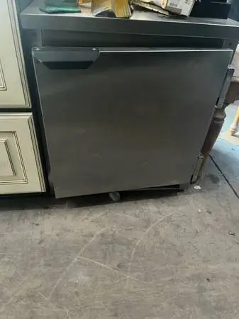 Commercial freezer