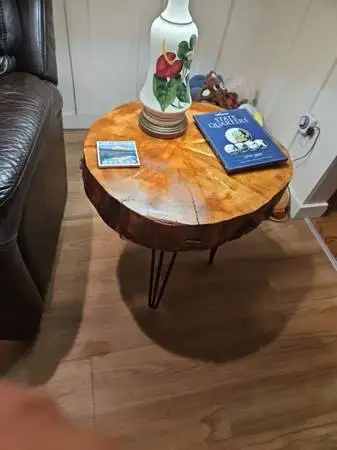 Hardwood & Soltwood Tables