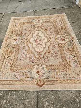 Beautiful large handknotted chinese wool rug
