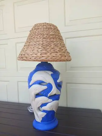 DOLPHIN TABLE LAMP WITH SHADE