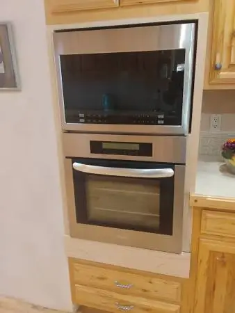 24 Oven and Microwave - Haier