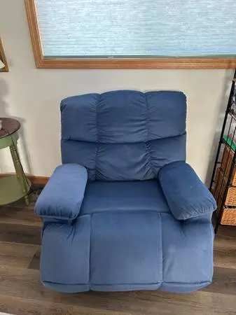 Recliner/Rocker/Swivel Chair