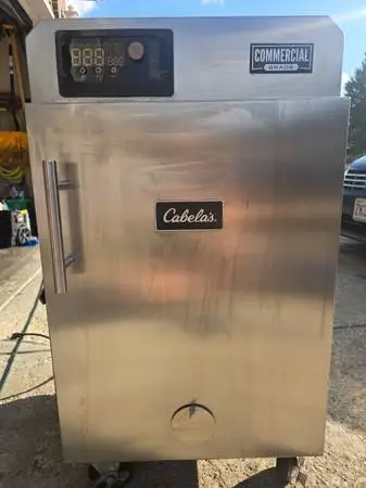 Cabelas Commercial Grade Electric Smoker