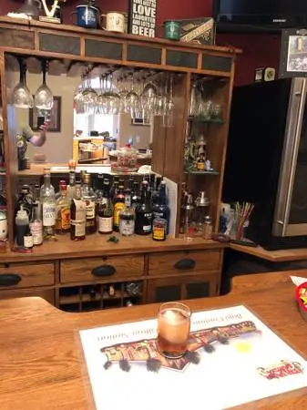 Full Bar and High top.
