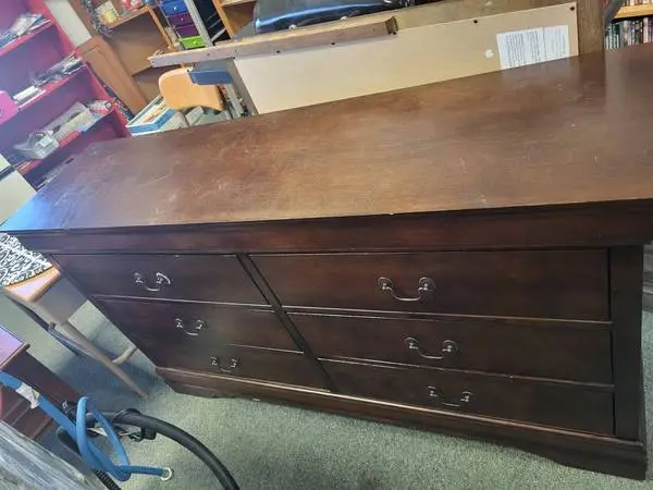 6-Drawer Long Dresser