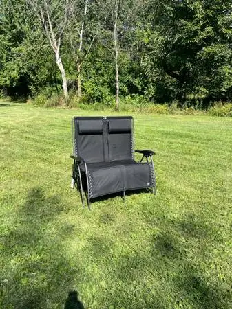 ULINE ZERO GRAVITY LOVE SEAT