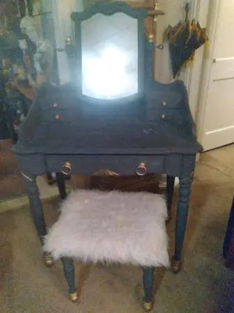 Vintage Teal Green/Bronze Wooden Vanity With Stool