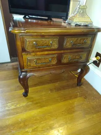Queen Ann accent table with drawers