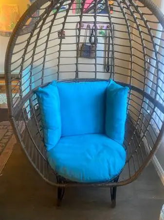 Egg chair