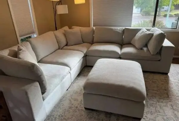 SECTIONAL SOFA COUCH