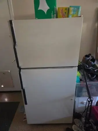 Kenmore Frig