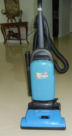 Vacuum Cleaner - Hoover Tempo “Widepath”