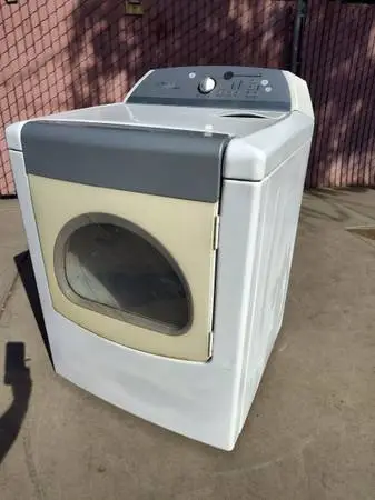 Electric Dryer ($130 delivery available in Fresno area)