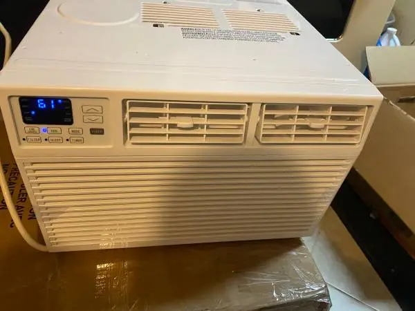 New windows ac 10000btu can cool 400 square feet 200 firm retails 325