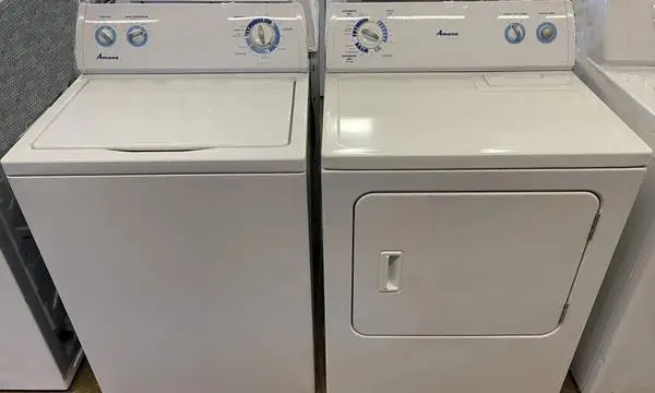 *Whirlpool Amana, 3.5 Cubic ft. Capacity Washer & Electric Dryer*