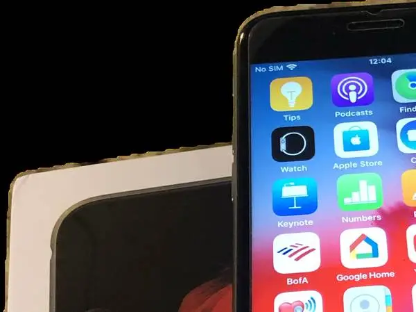 I Phone XR 64 GB unlocked