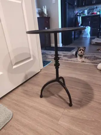 Nice Black Table For Drinks and eating Accent Table
