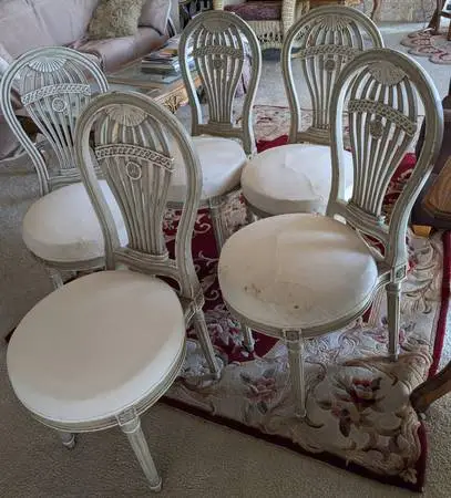 1 Antique French Louis XIV style Hot air balloon side dining Chair